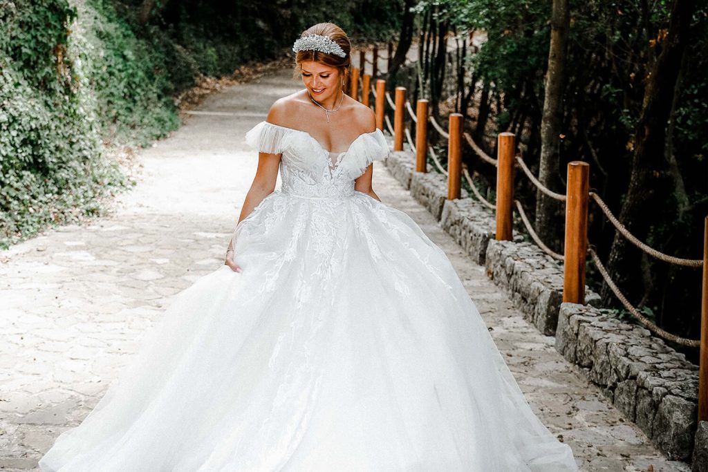 De ce poarta femeile alb in ziua nuntii