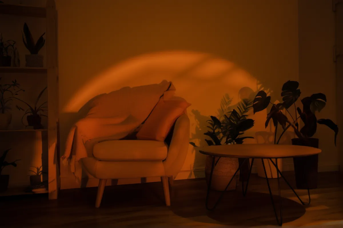 Lampa cu lumina naturală: cum te ajută să te simți mai bine în toamnă