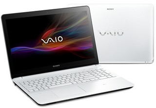 Sony Vaio SVF1532C1EW.EE9 din fata